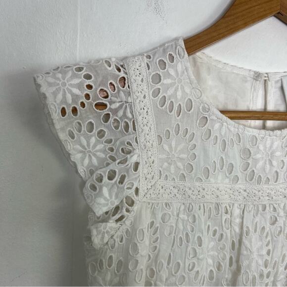 Sail to Sable White Floral Eyelet Flutter Sleeves Shift Dress Size XS - Picture 3 of 11